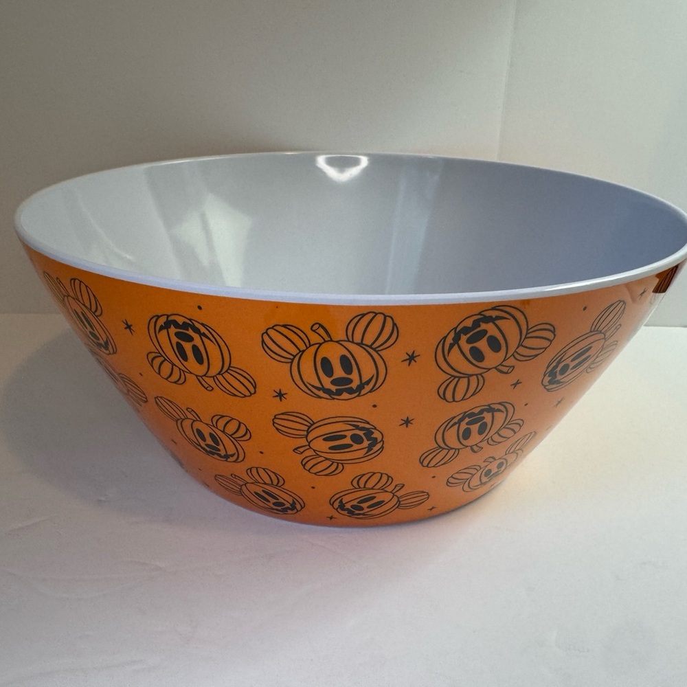 Mickey Mouse Halloween 12” Melamine Bowl